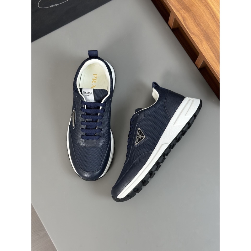 Pra*a casual shoes